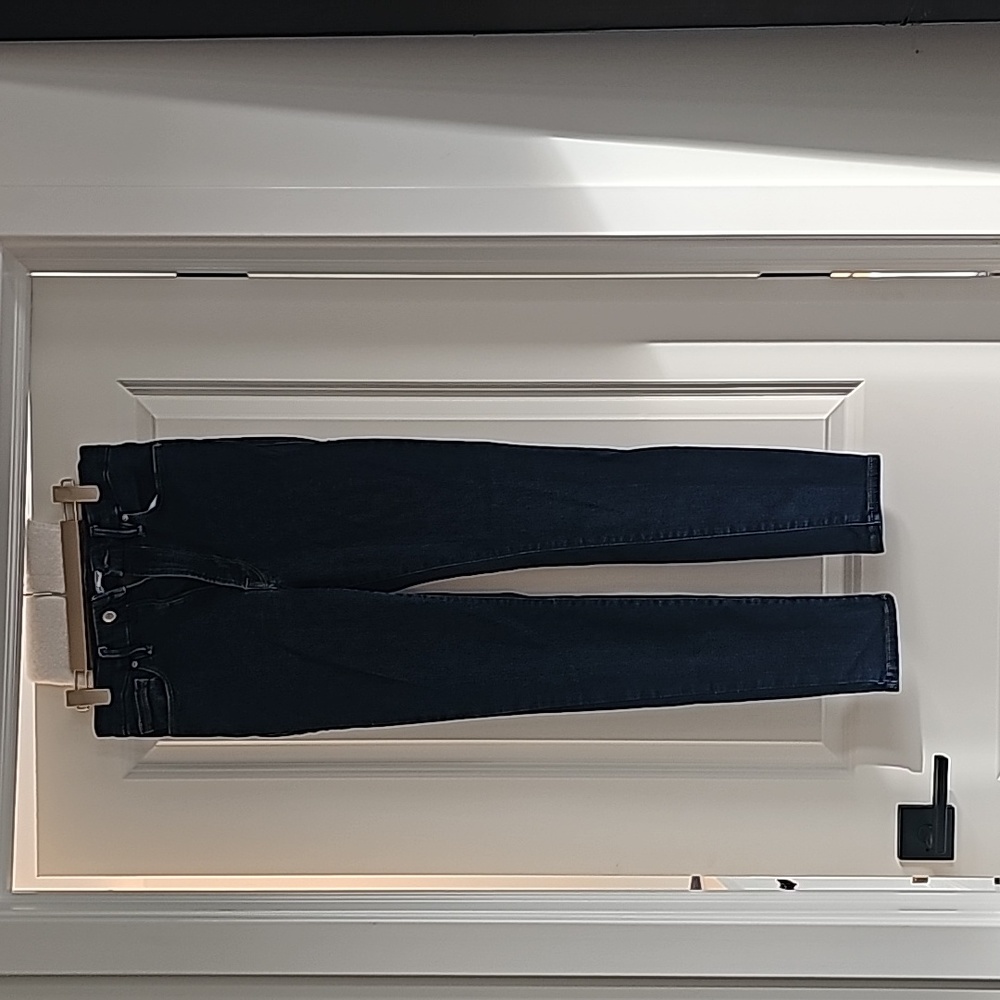 Womens Good American high rise skinny jeans aoze 6-12 like new. Worn once